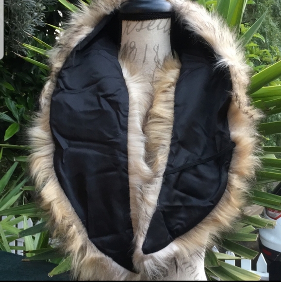 Faux Fur Smoky Brown/Black Shawl Collar - Picture 4 of 4